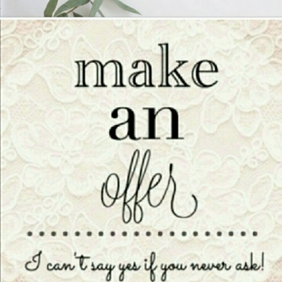 Meet your Posher, Amy - Picture 1 of 2